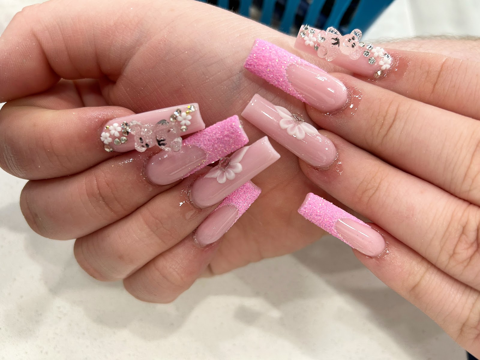 Foxy Nails Bar Thornton logo